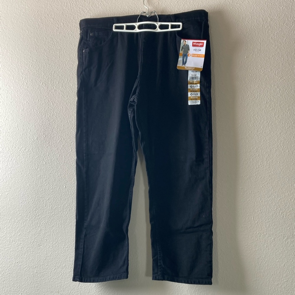 NWT Men’s Wrangler Relaxed Fit Flex for Comfort Black 40 x 29 Jeans